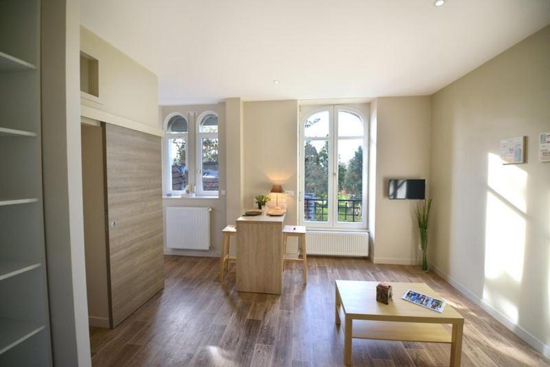 Appartment Les Suites Du Parc Besancon Phòng bức ảnh