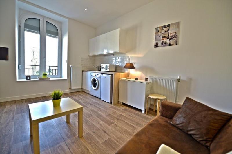 Appartment Les Suites Du Parc Besancon Phòng bức ảnh