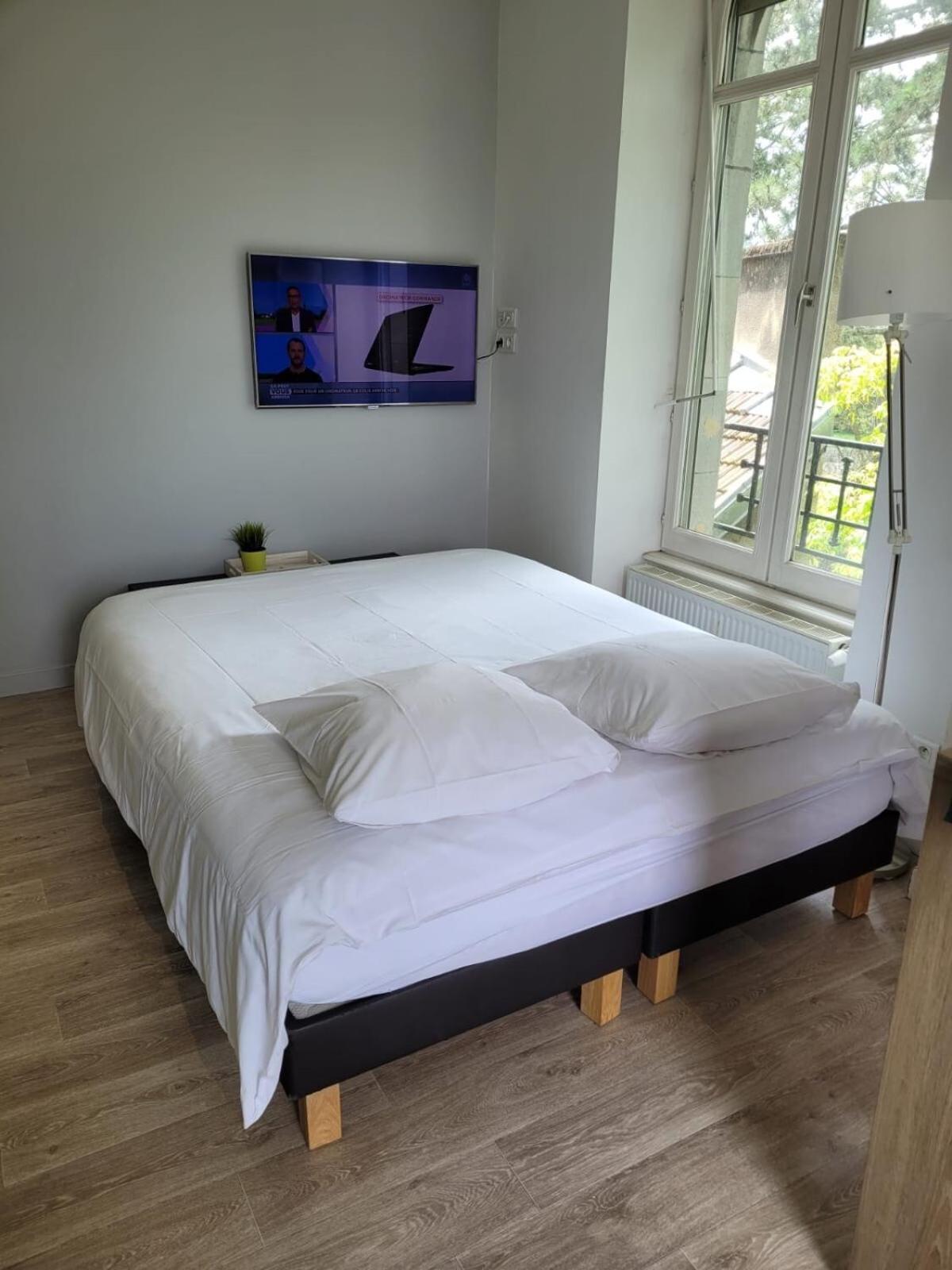 Appartment Les Suites Du Parc Besancon Phòng bức ảnh