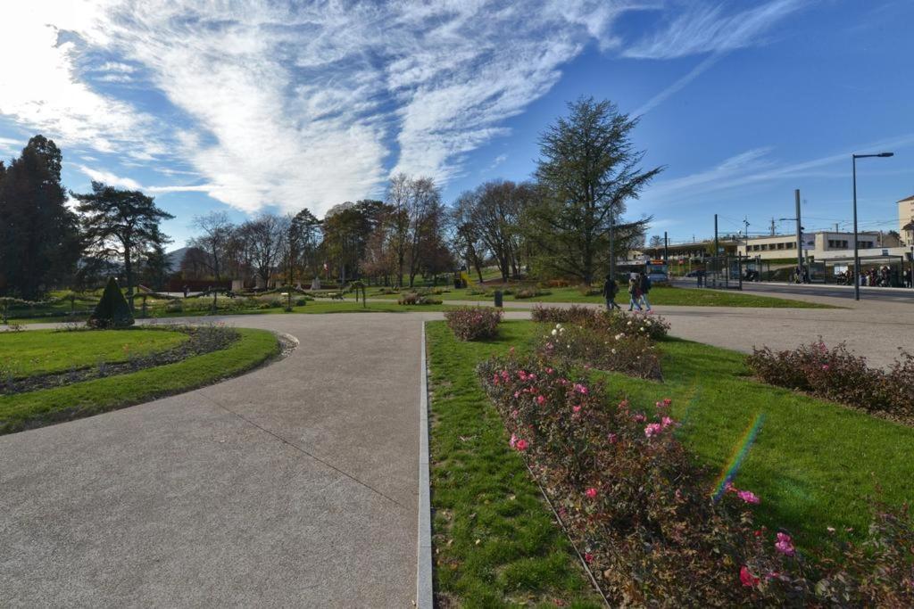 Appartment Les Suites Du Parc Besancon Ngoại thất bức ảnh